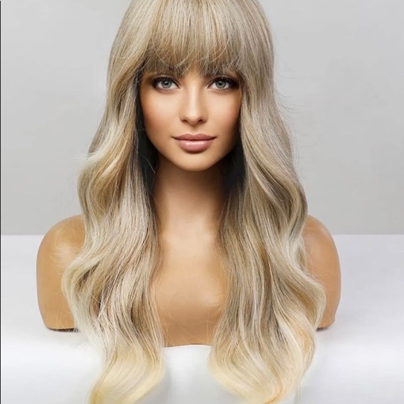 Other - 👱‍♀New Long Blonde Wig With Bangs👱‍♀️